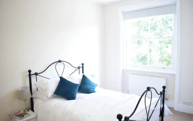 2 Bedroom Flat in Earlsfield