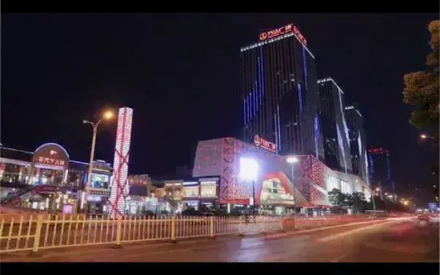 Pengyouquan. Hotel