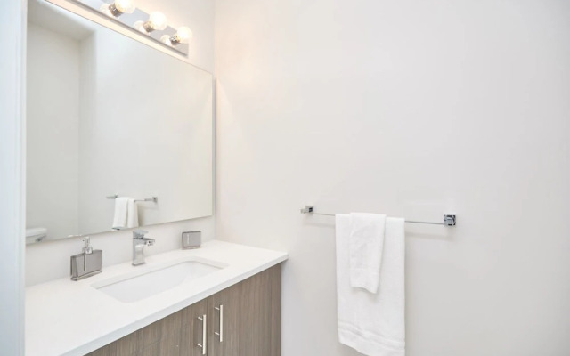 Canadian Grand Executive Villa