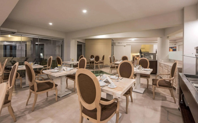 Artemis Hotel Apartments