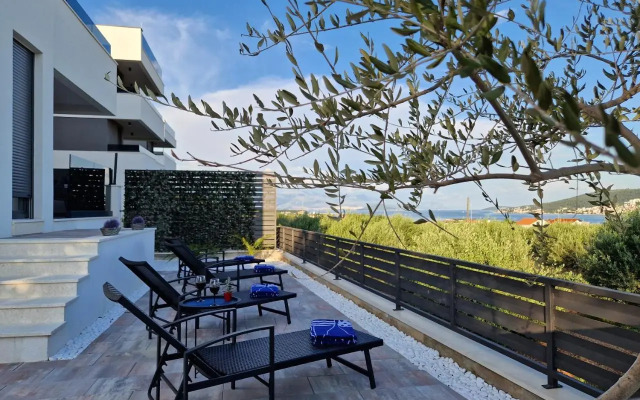 Apartman Marčelina 1 with private pool
