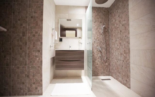 Motiara Hotel - Al Murouj