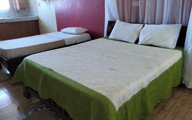 Bimoss Beach Resort & Campsite