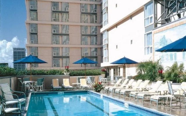 Omni Los Angeles  at California Plaza