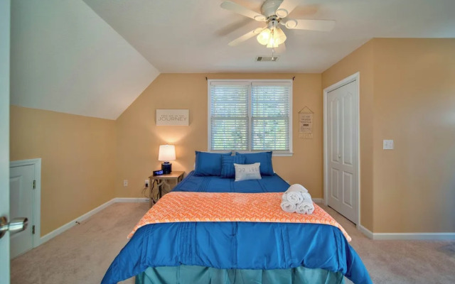 Sunset View 3 BDR Close to Downtown!