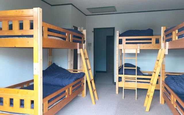 Guesthouse-Lahar- Hostel