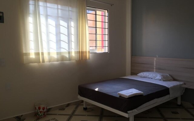 Hostel Oasis Centro by oyo rooms