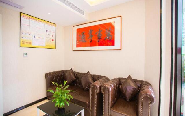 Pai Hotel Guiyang North Railway Station