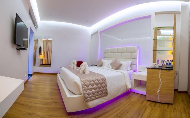 La Vivanta Hotel