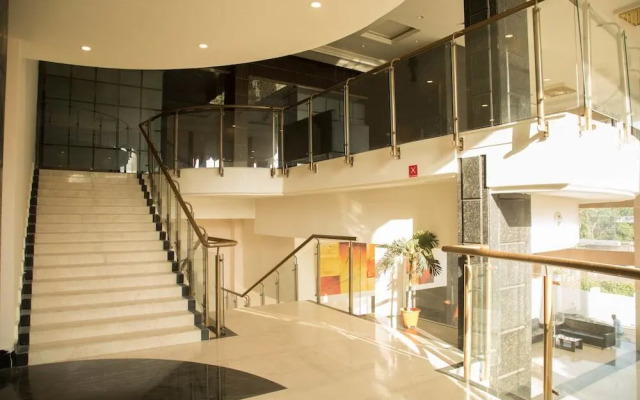 Hotel Solitaire by OYO Rooms