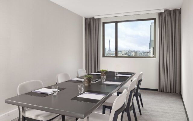 Отель Hyatt Regency Paris Etoile