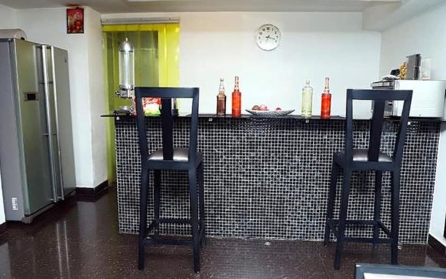 Fabhotel Skyry Ii