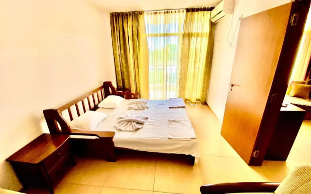 Kamelia Garden Holiday Apartments