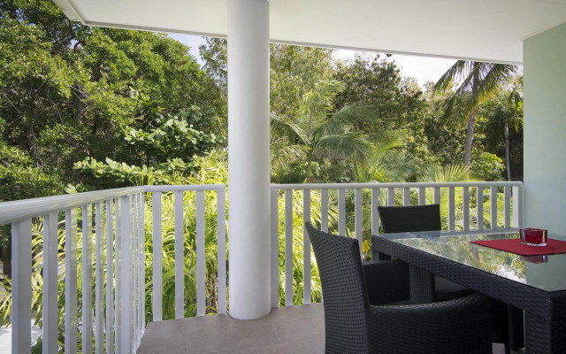 Port Douglas Outrigger Holiday Apartments