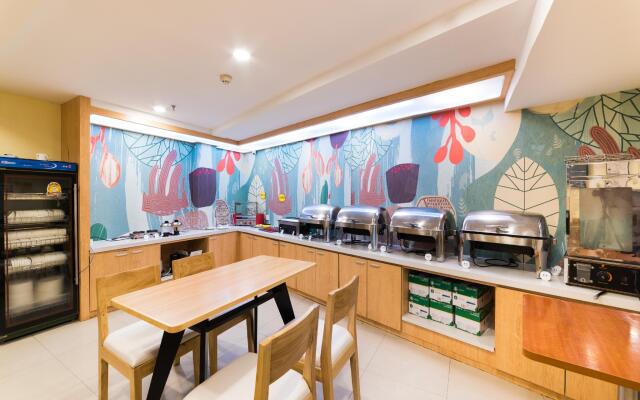 Hanting Hotel Wuhan University