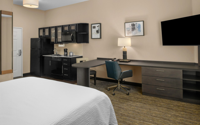 Candlewood Suites Turlock by IHG