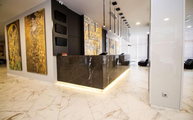 Best Western Plus Premium Inn