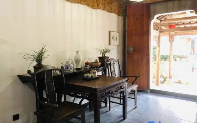 Women Shopper Homestay
