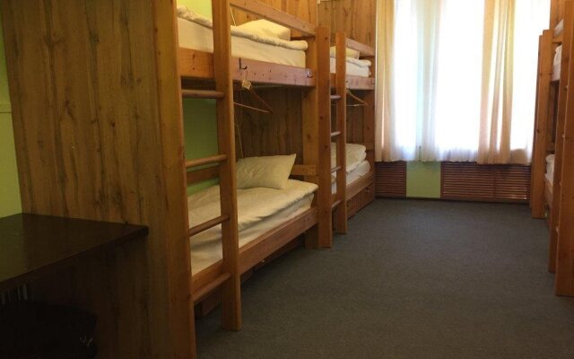 Galereya Hostel