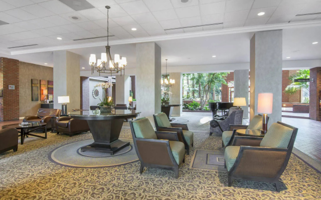 Omni Charlottesville Hotel