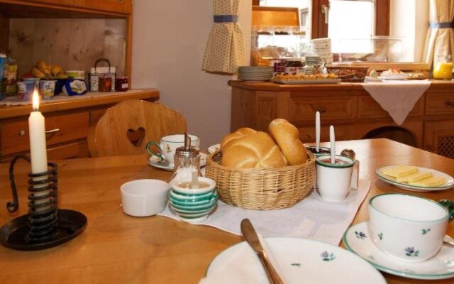 Privatpension Forsthaus Pernthaner