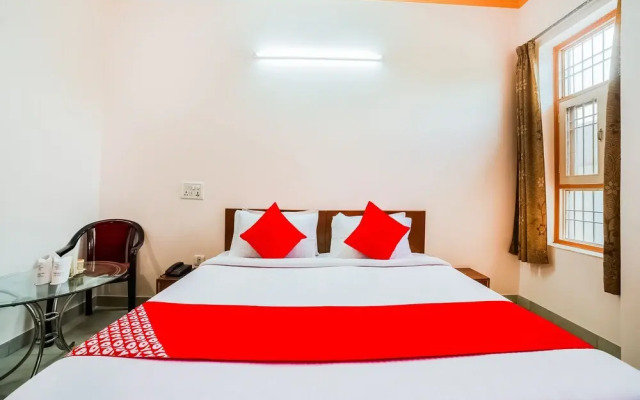 OYO 45229 Rajdhani Tourist Motel