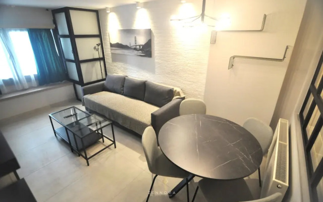 Zennova 70 Mondè Thessaloniki Apt