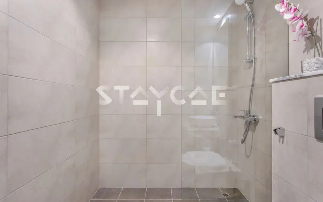 Staycae Holiday Homes - Aykon C