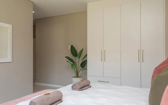 Zimbali Wedge Unit 42