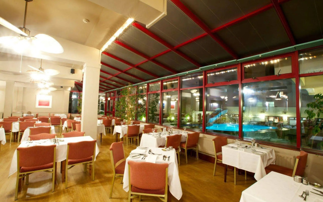 Apollo Hotel