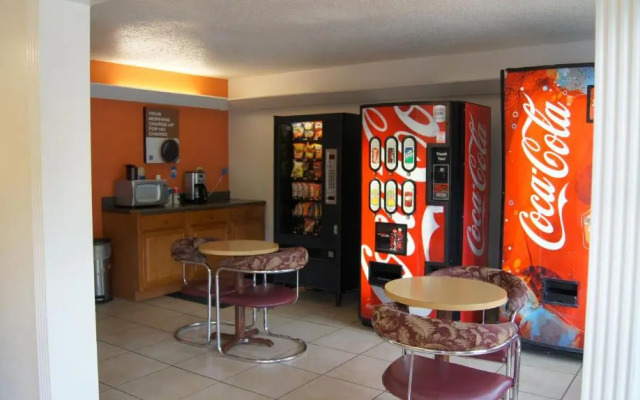 Motel 6