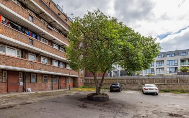 The Vauxhall Bolthole - Elegant and Bright 2bdr Flat