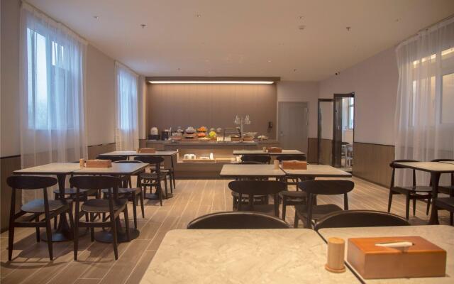 Hanting Hotel Zaozhuang Central Plaza