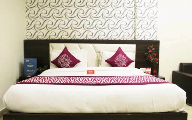 Oyo Rooms Yamuna Kinara Road