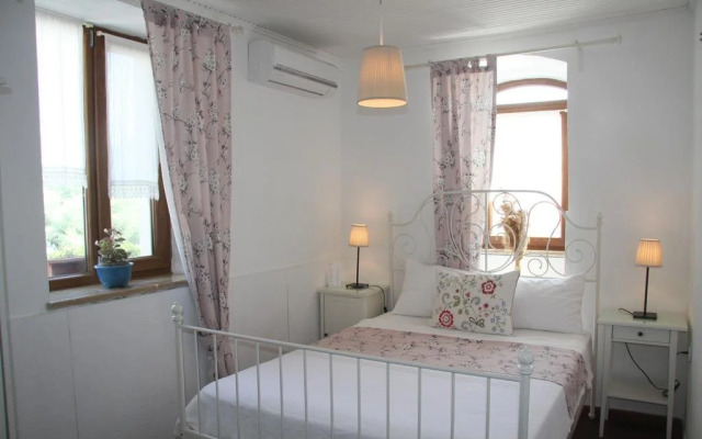 Ayana Guesthouse