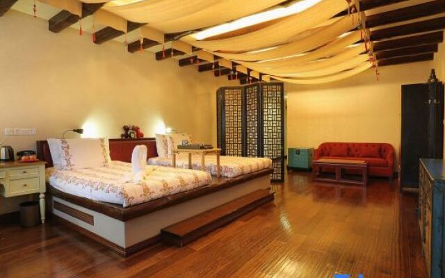 Great Wall Academy Inn