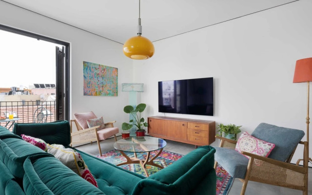 Netas Art by TLV2RENT