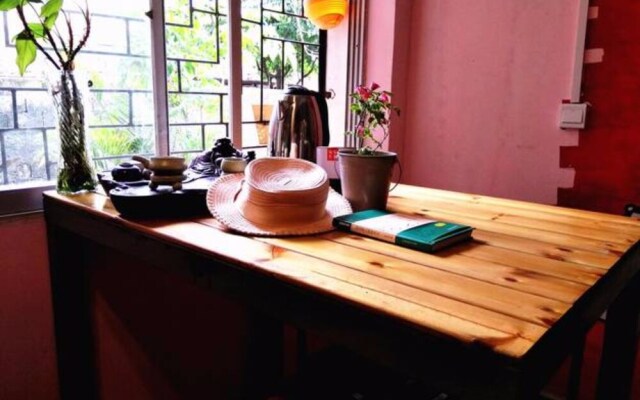April Inn Yangshuo