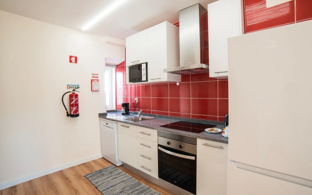Lis Apartments