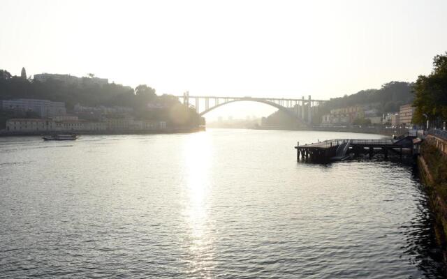 14º Esquadra — Cais das Pedras Guest House