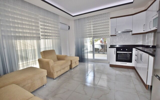 Luxury 2-bed Apartment in Didim - Sleeps 6