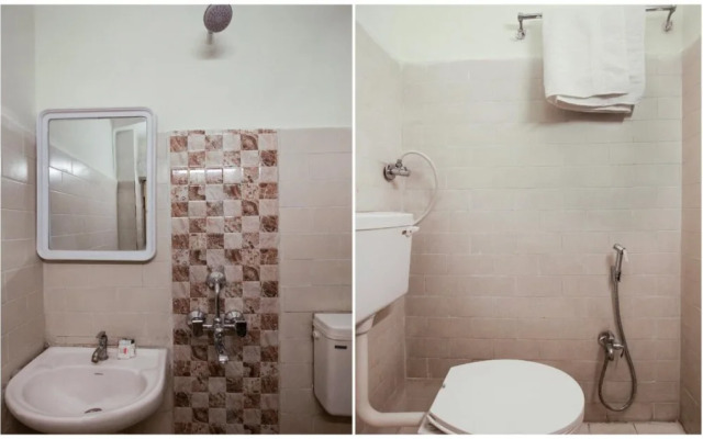 OYO 22907 Hotel Holiday