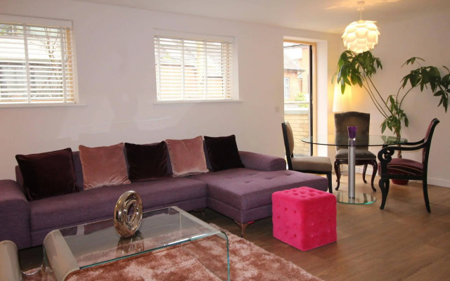 Lux Living Apartments - Florian House