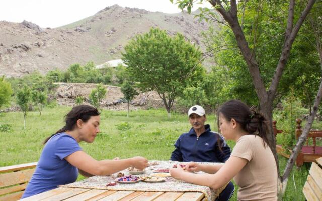 Komil`s homestay in Sentyab village