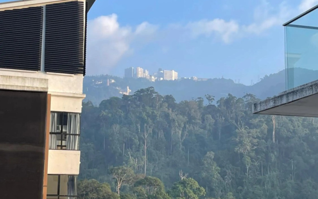 Kaw Supreme Theme WIFI Luxury 7 PAX Genting Pool & Mountain View Cuti Genting Homestay Midhills — 3-star hotel in Gohtong Jaya