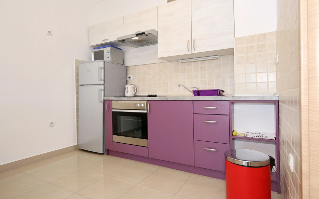 Be-Bu-Mar Apartments