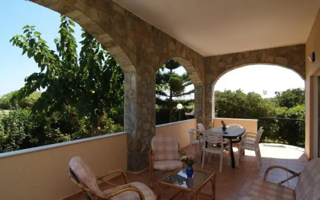 Skoutelonas Villa