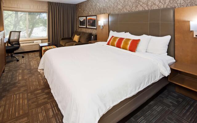 Best Western Plus Cottontree Inn