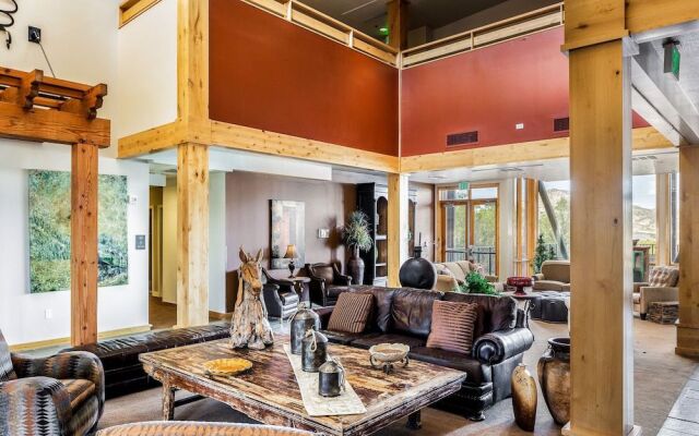 Lake View Ski Chalet