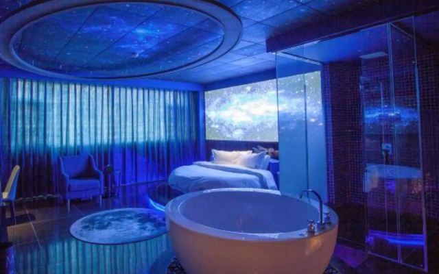 Deep Blue Art Hotel